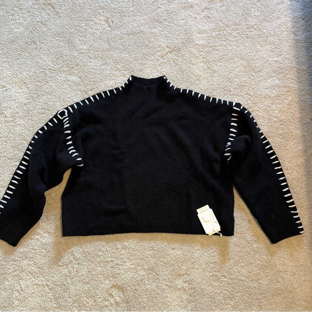 NWT Black sweater size XL with stitching detail